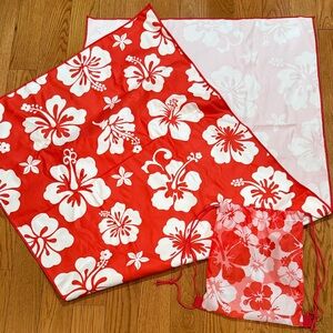 Floral Red/White Quick Dry Travel Towel w/ Drawstring Carrying Bag